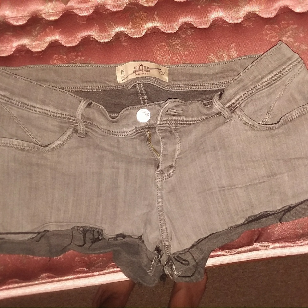 Grey Hollister short shorts